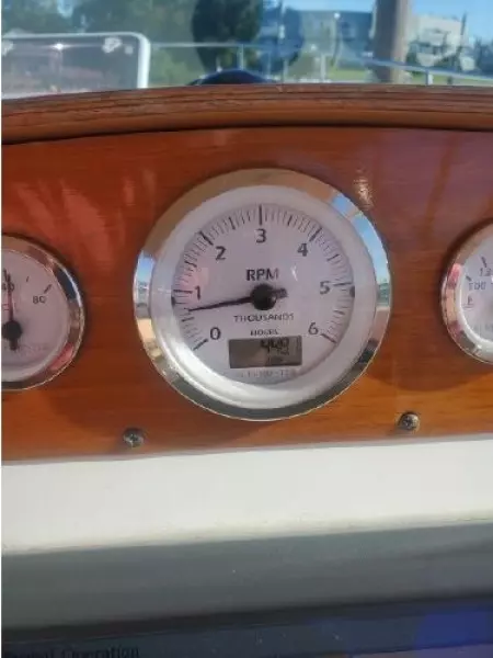 2005 Hunt Yachts Surf Hunter