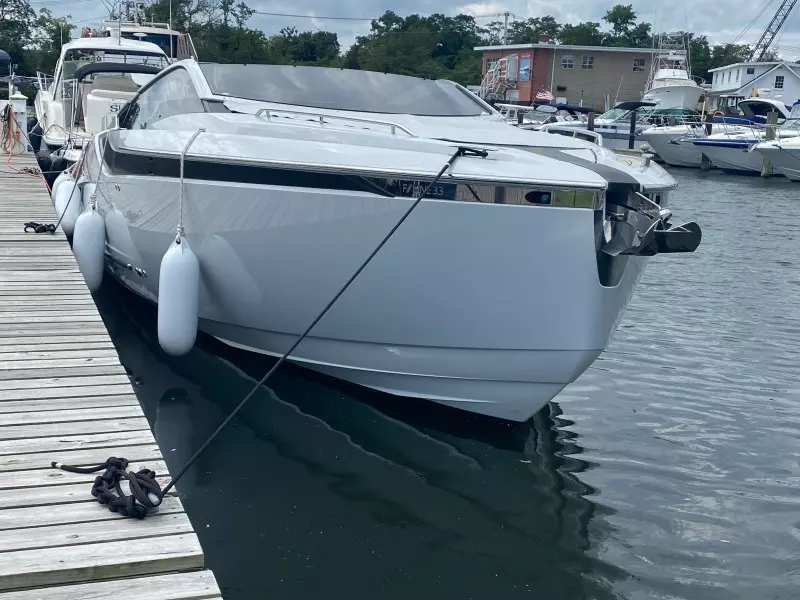 JUST US 33ft Fairline Yacht For Sale