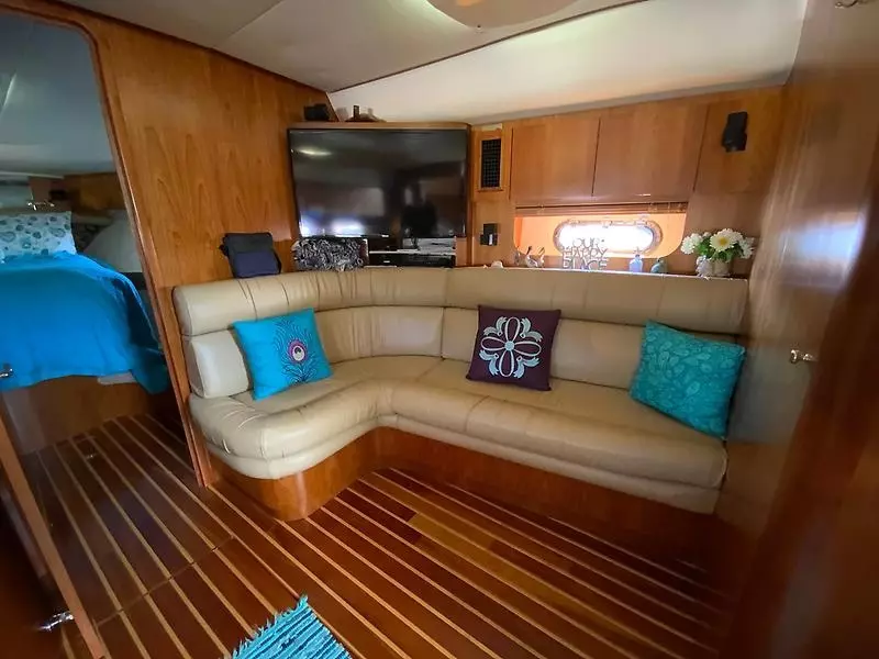 2000 Tiara Yachts 5200 Express