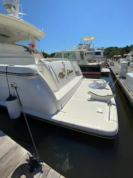 2000 Tiara Yachts 5200 Express