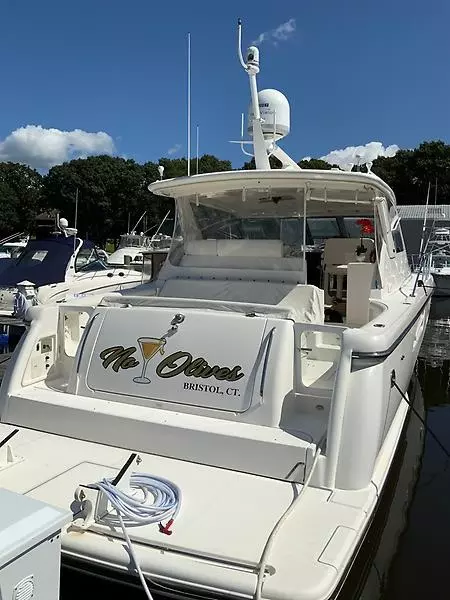 2000 Tiara Yachts 5200 Express