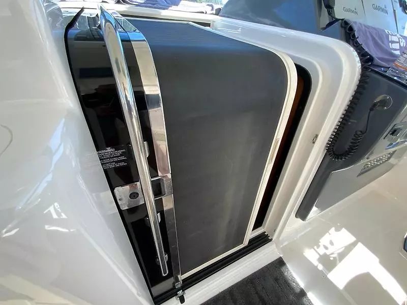 2000 Tiara Yachts 5200 Express