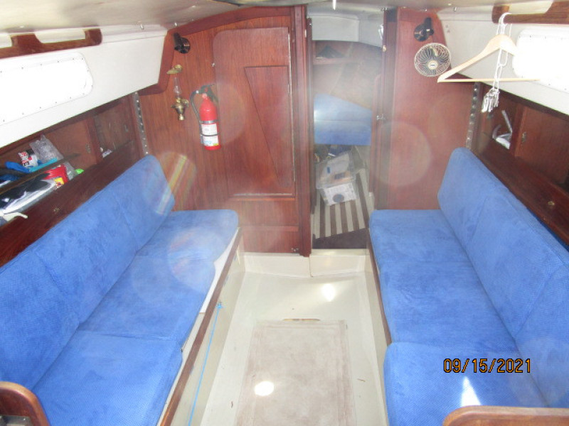 31' Cal salon forward