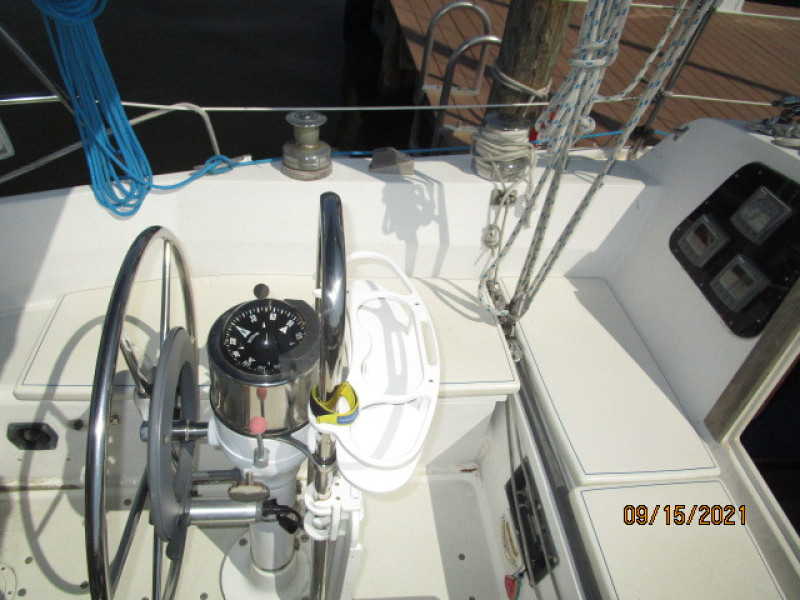 31' Cal cockpit port