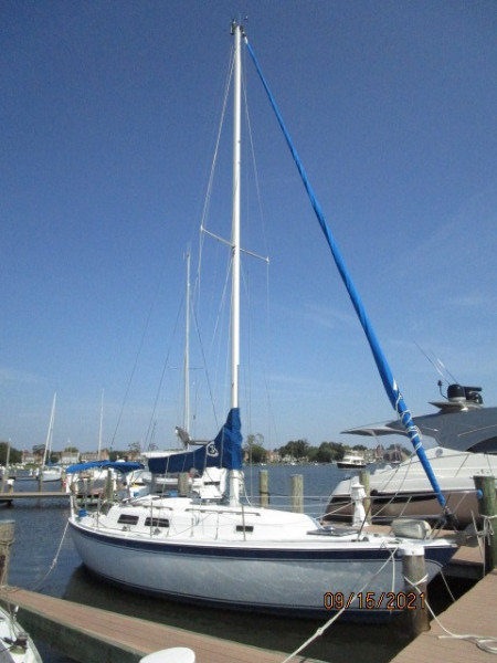 31' Cal starboard forward profile2