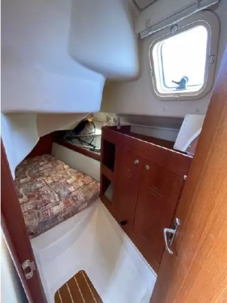 2001 Hunter Sloop