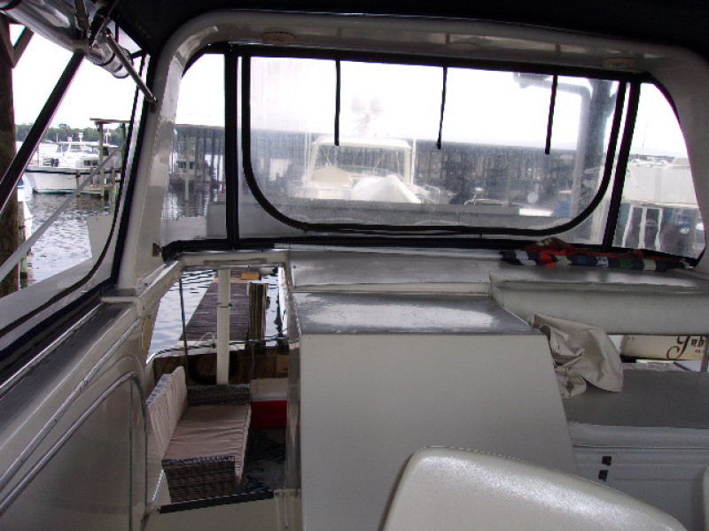 1985 Chris-Craft 425