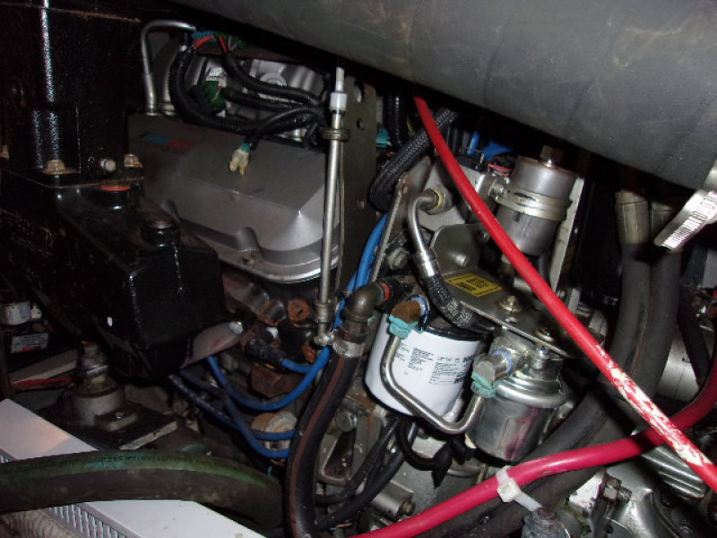 1985 Chris-Craft 425