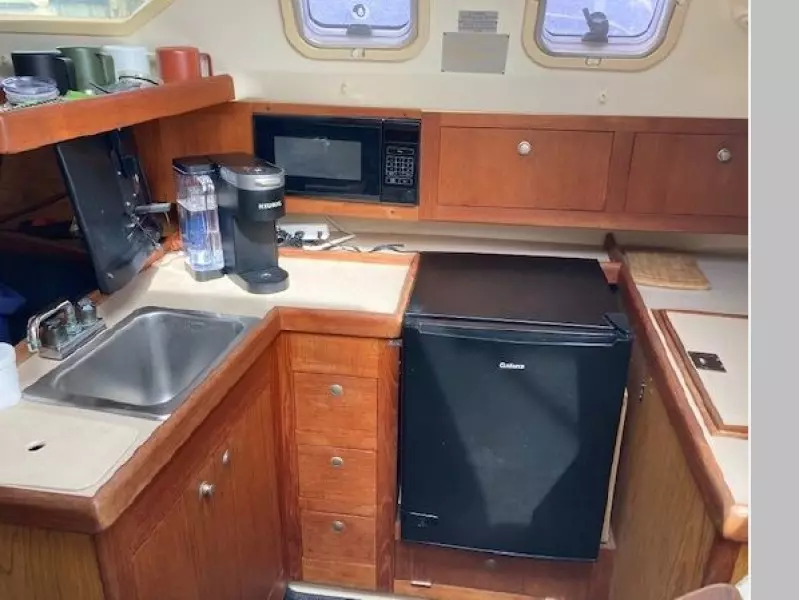 2001 Hunter 320