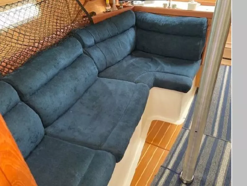 2001 Hunter 320