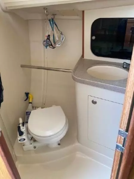 2001 Hunter 320