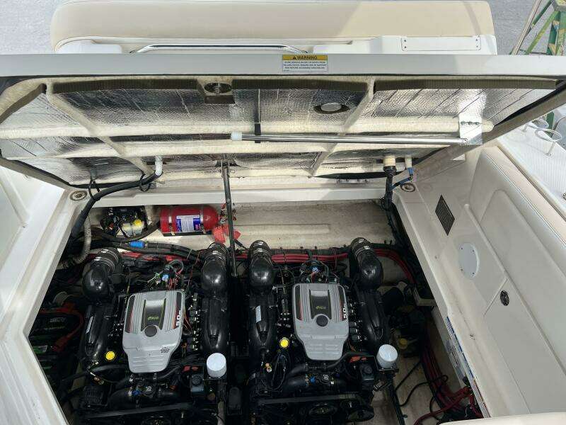 31ft Sea Ray Yacht For Sale