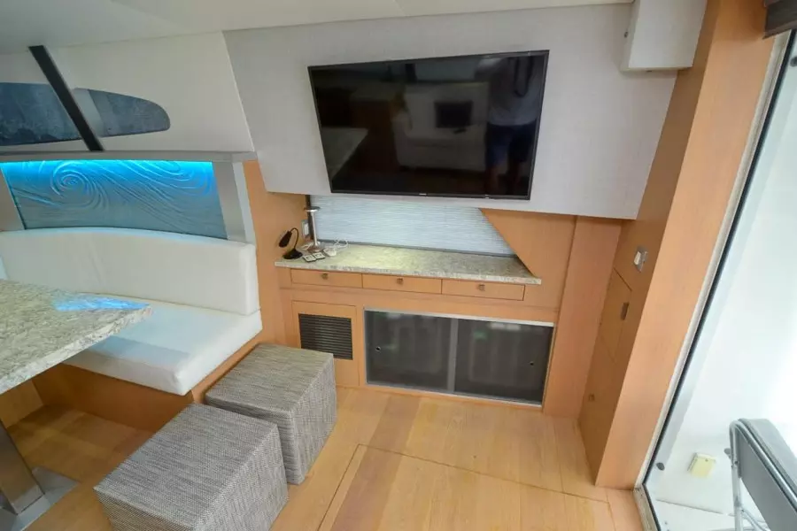 2007 Carver 42 SS