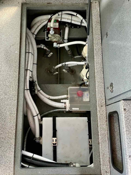 2018 Allied 32 Dominator