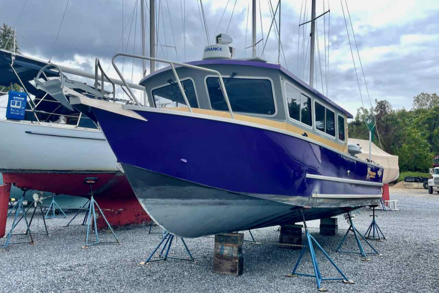 2018 Allied 32 Dominator