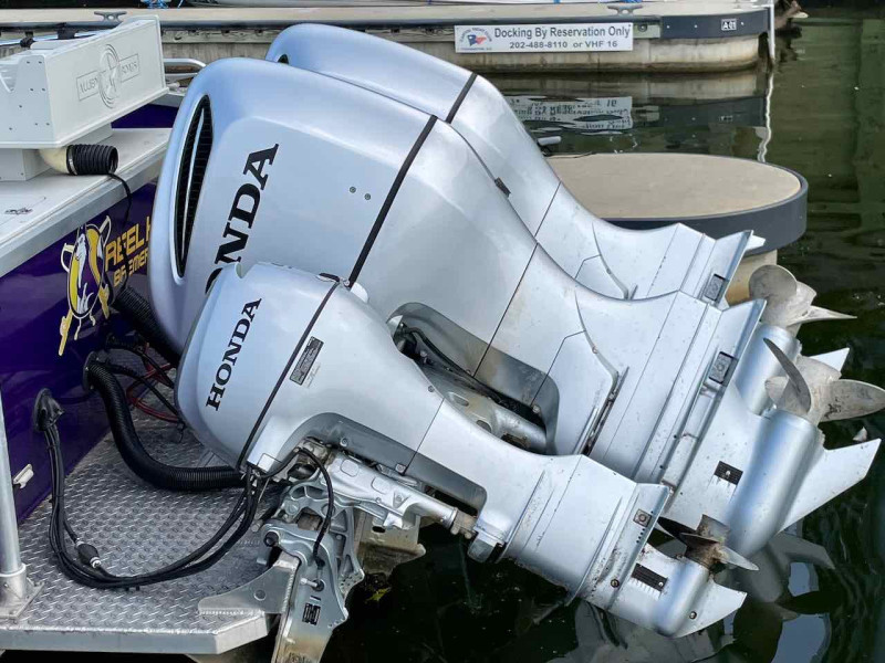 2018 Allied 32 Dominator