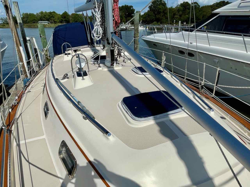 2001 Island Packet 380