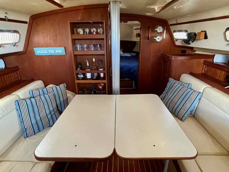 2001 Island Packet 380