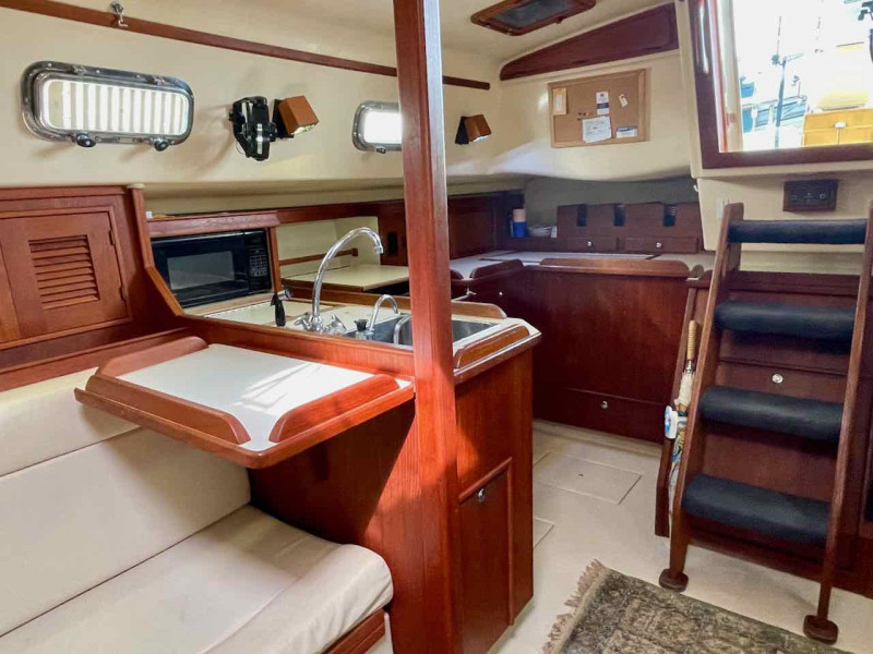2001 Island Packet 380