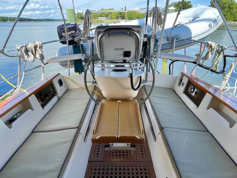 2001 Island Packet 380