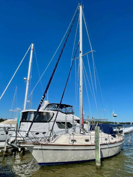 2001 Island Packet 380