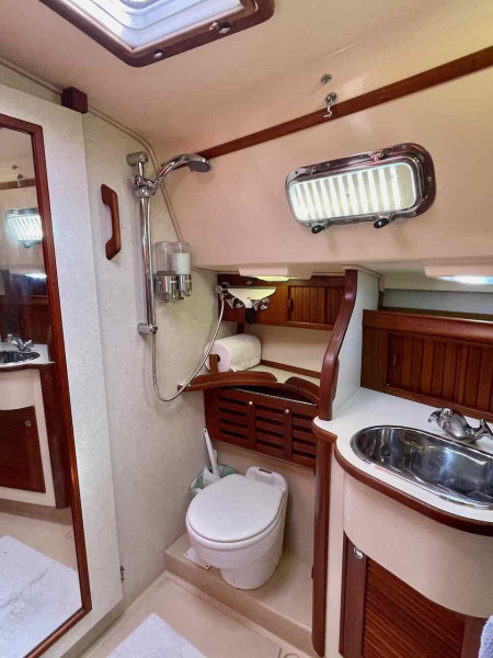 2001 Island Packet 380