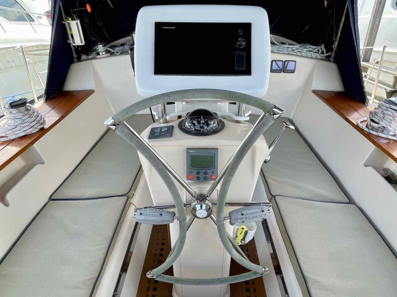 2001 Island Packet 380
