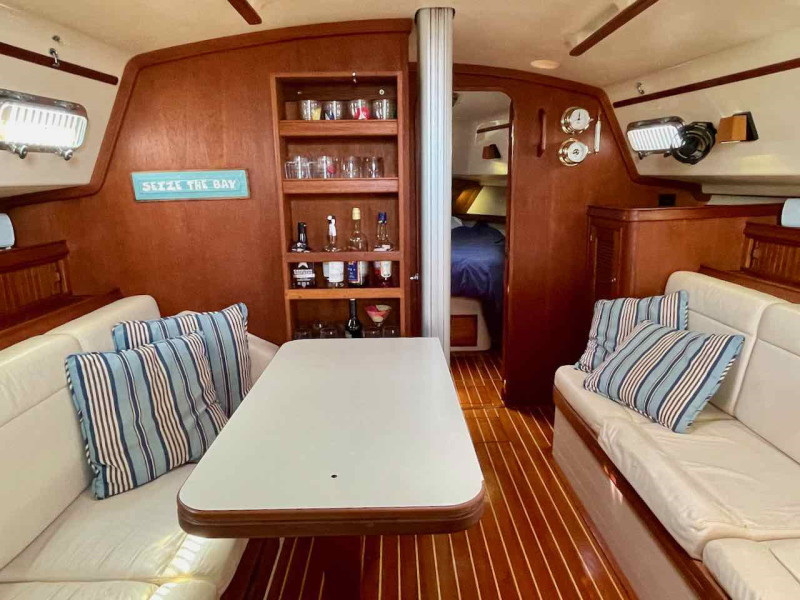 2001 Island Packet 380