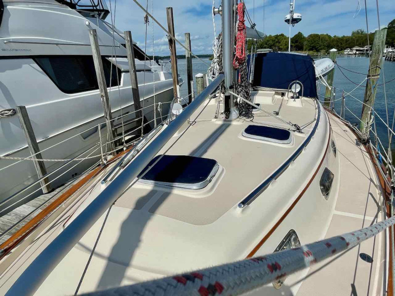 2001 Island Packet 380