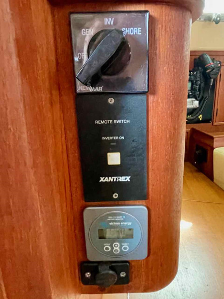2001 Island Packet 380