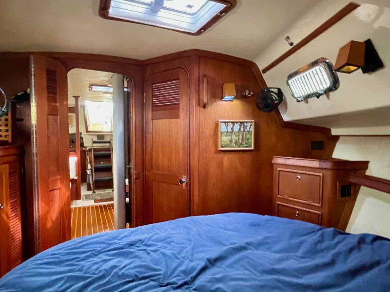 2001 Island Packet 380