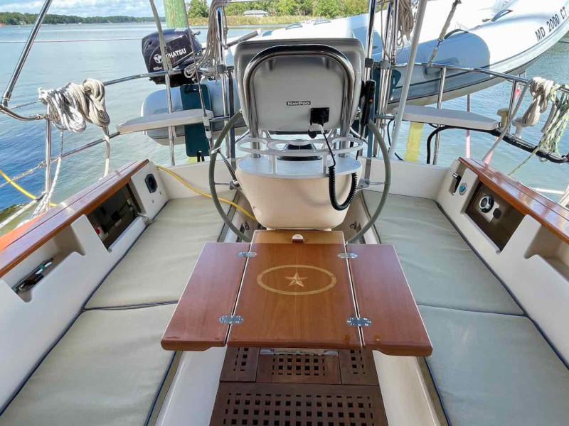 2001 Island Packet 380