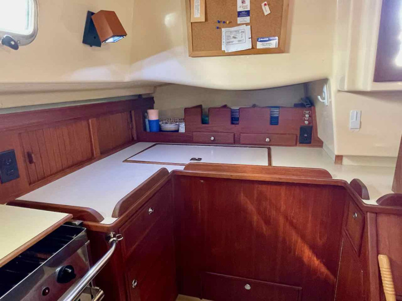 2001 Island Packet 380