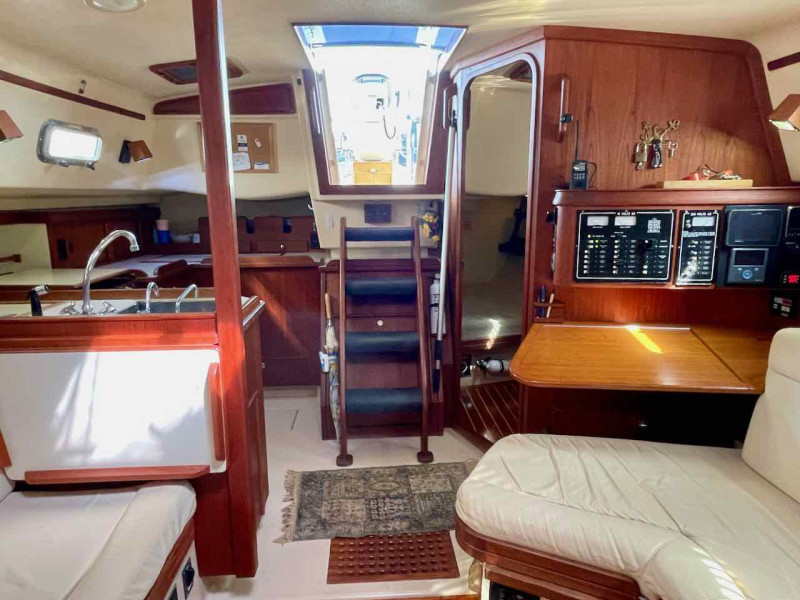 2001 Island Packet 380