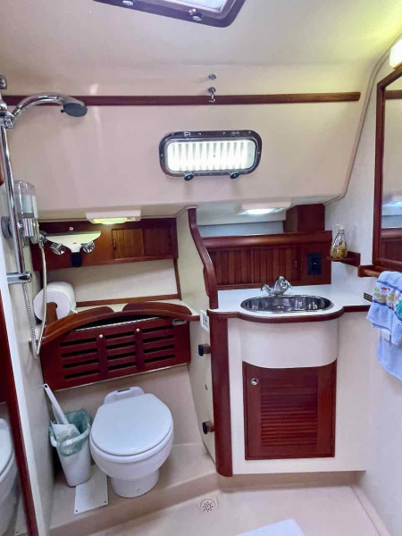 2001 Island Packet 380