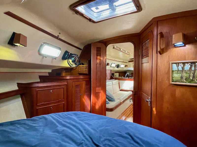 2001 Island Packet 380