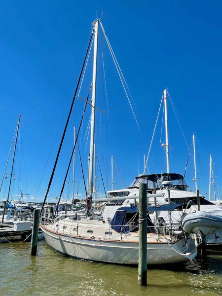 2001 Island Packet 380