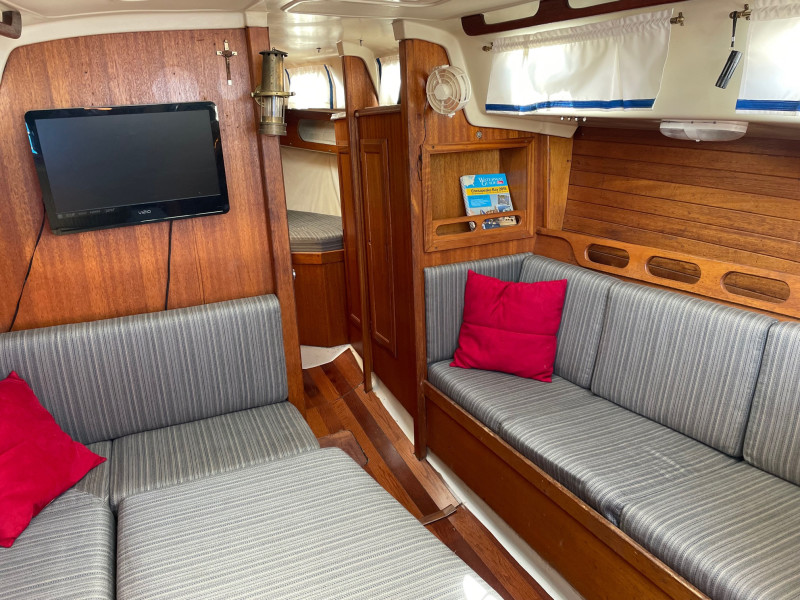 1974 Ericson 35-2