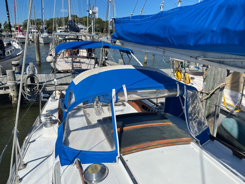 1974 Ericson 35-2