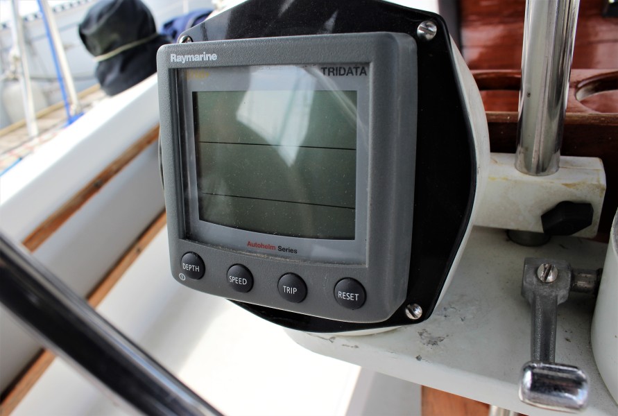 1982 Islander