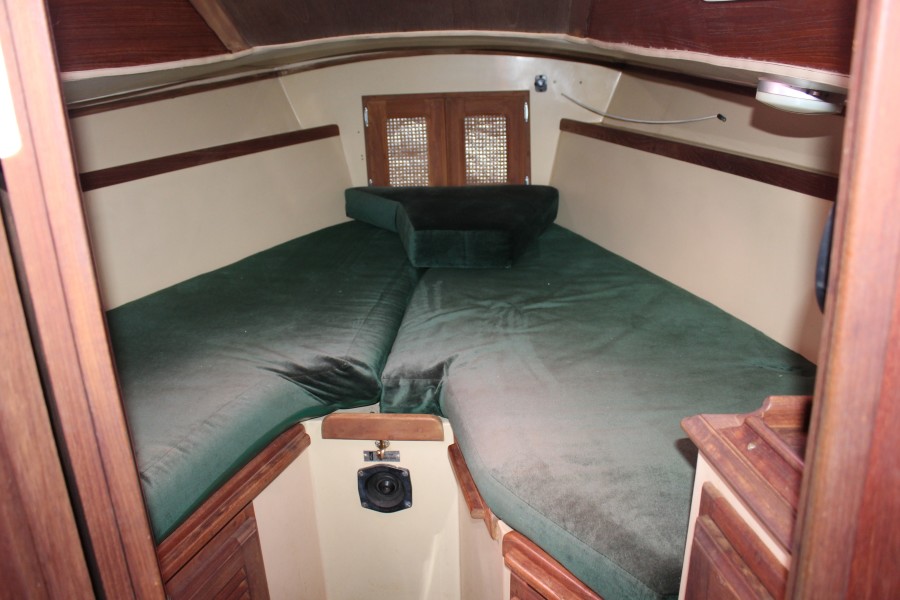 1982 Islander