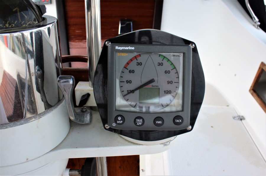 1982 Islander