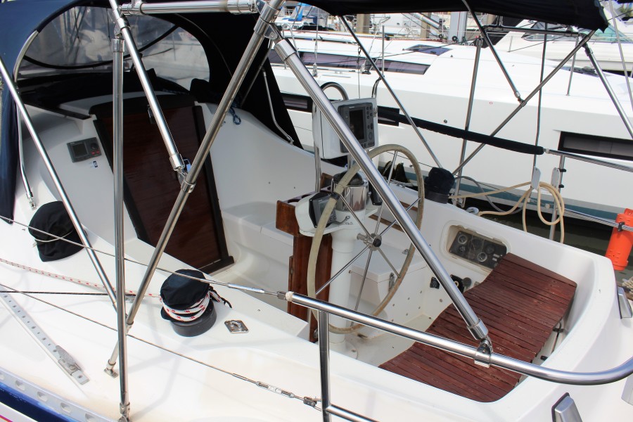 1982 Islander