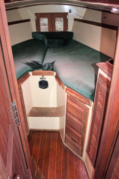 1982 Islander
