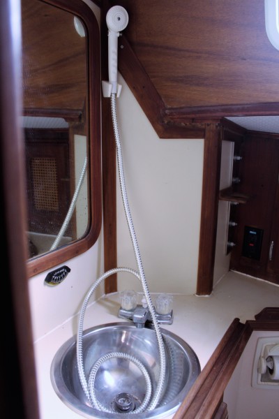 1982 Islander