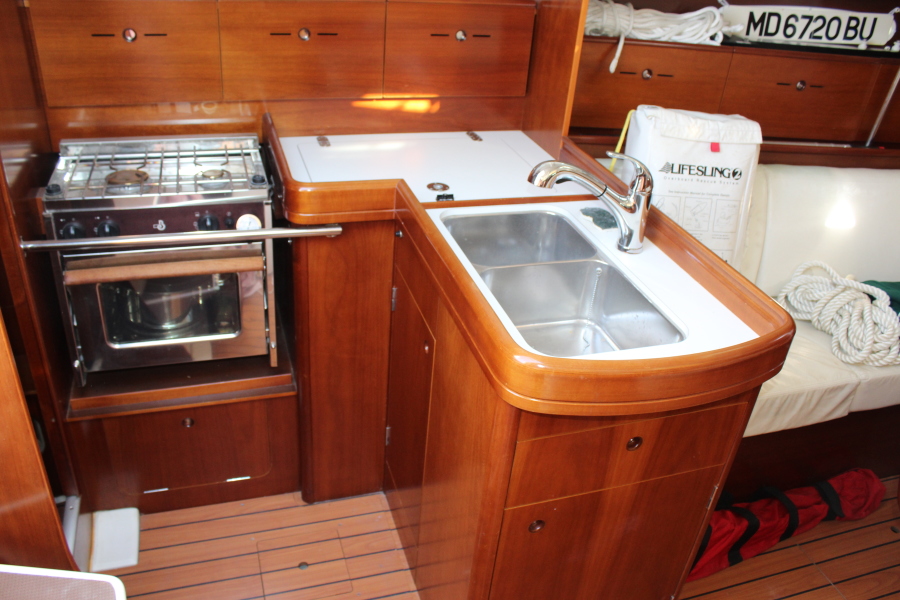 2005 Beneteau 36.7