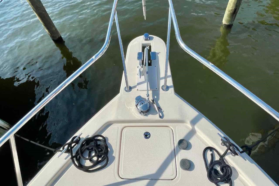 2004 Mainship 34