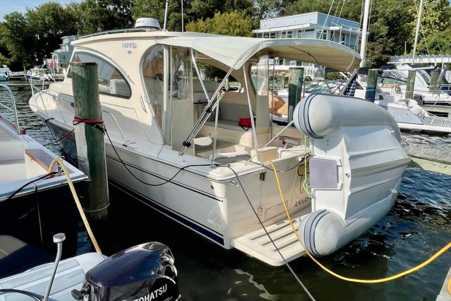 2004 Mainship 34