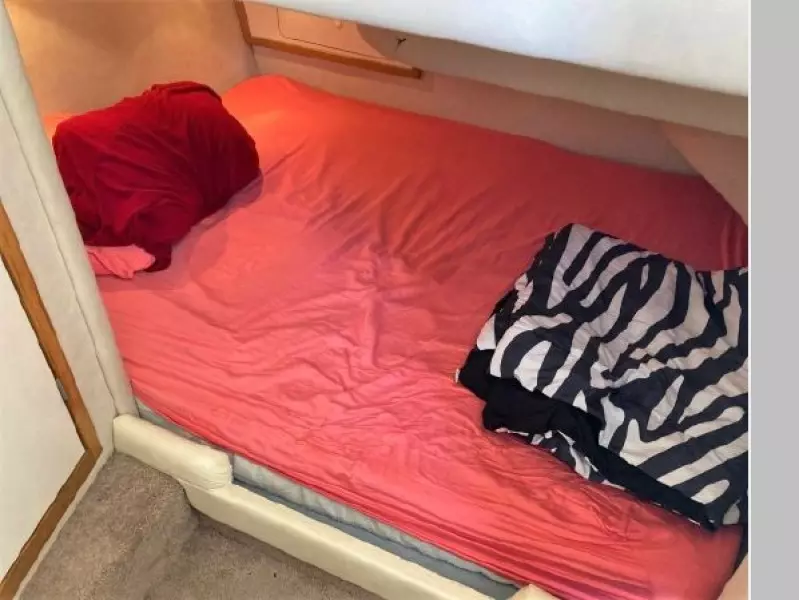 1997 Sea Ray 440 Express Bridge