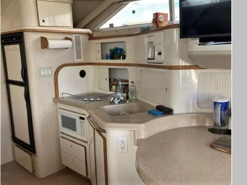 1997 Sea Ray 440 Express Bridge